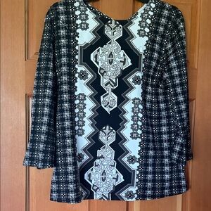 J. McLaughlin Black and White Patterned Blouse